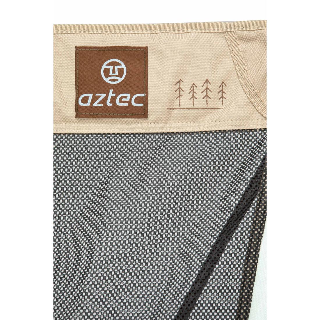 תקריב של דגם Solarix Eco II בצבע בז' מבית Aztec, הכולל טלאי חום עם לוגו Aztec לבן וגרפיקה של עצים המעניקה לו מראה ידידותי לסביבה, וכן רשת SOLARIX ECO II עמידה עם גימור שחור.