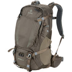 תיק הטיולים Aztec Aruba 45L הוא תיק טיולים גדול בצבע חום, הכולל תאים רבים, רצועות וכתפיות מרופדות, והוא אידיאלי לפעילויות בשטח.