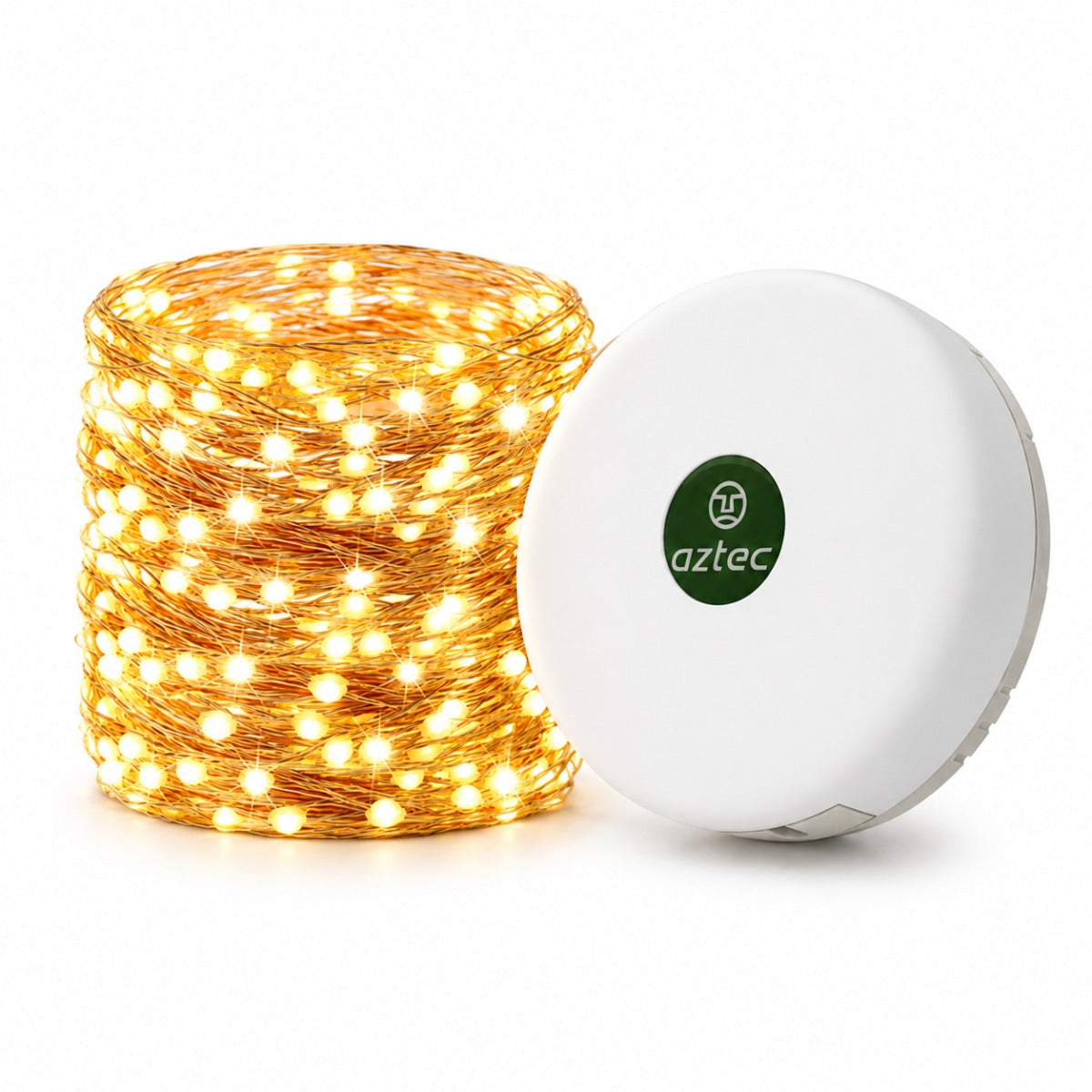 שרשרת הנורות "Aztec Moonlight" באורך 10 מטר, הכוללת נורות LED לבנות וחמות, מאירה באור רך לצד שלט רחוק עגול ולבן של Aztec.