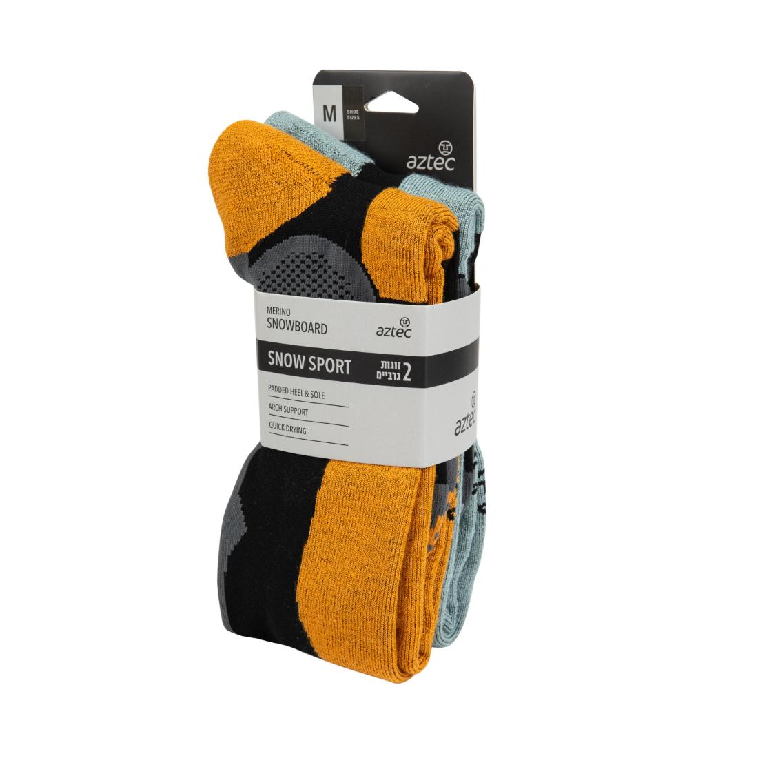 זוג גרבי Aztec Merino Snowboard II (מידה בינונית, כתום/שחור/תכלת) מבית Aztec מגיע באריזה עם תווית המציינת ריפוד בעקב ובכף הרגל, תמיכה בקשת כף הרגל, ייבוש מהיר ותערובת מרינו לנוחות.