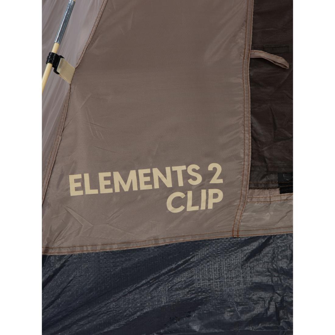 תקריב של דופן האוהל החום מדגם Aztec Element 2p Clip, עם הכיתוב "ELEMENT 2 CLIP" באותיות בצבע בז' בחלקו התחתון. משמאל נראים מוט אוהל ורוכסן, המדגישים את העיצוב החזק של דגם Aztec זה.