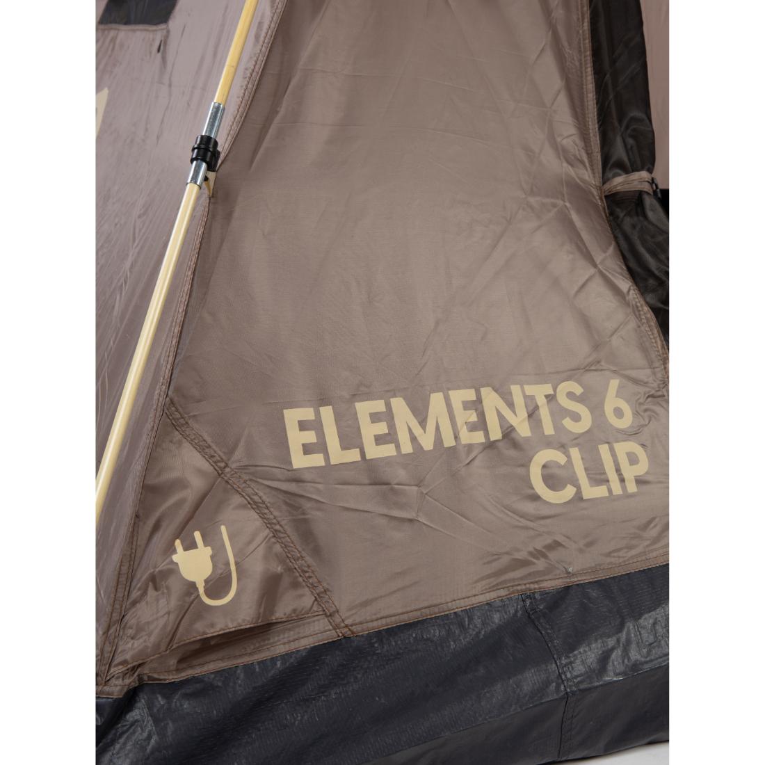 תקריב של בד אוהל חום, שבו נראים הלוגו של Aztec Element 6p Clip, הכיתוב "ELEMENTS 6 CLIP" וסמל של תקע. משמאל נראית מוט אוהל יציב. מותג: Aztec.