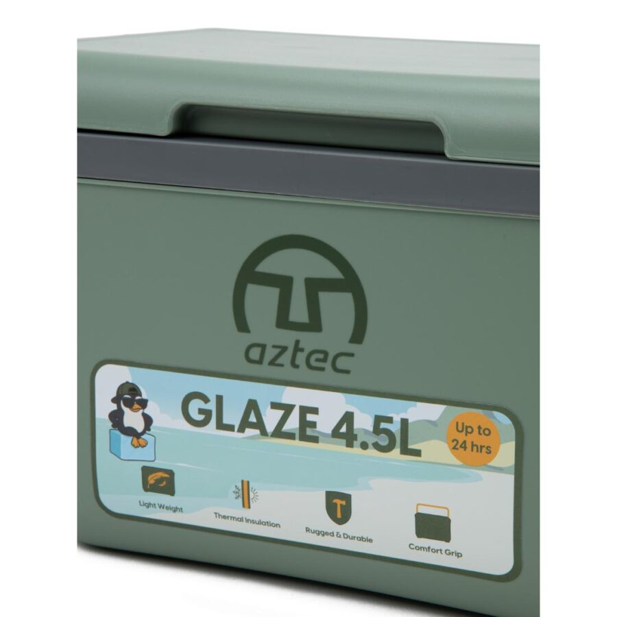 תיבת הקירור Aztec Glaze בנפח 4.5 ליטר מבית Aztec כוללת ידית, מבנה קל משקל, בידוד תרמי, עמידות גבוהה, אחיזה נוחה וגימור GLAZE השומר על תכולתה קרה עד 24 שעות.